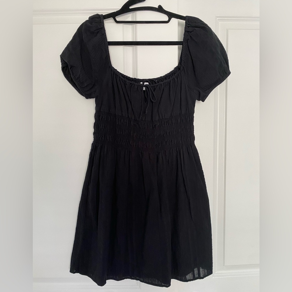 Aritzia Sunday Best Black Smocked Short Sleeve Mini Dress